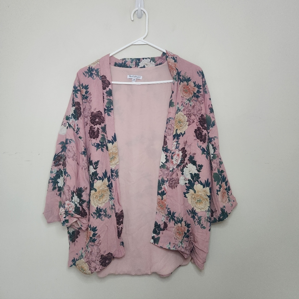 Women's Northstyle Floral Print Kimono Sz Small /Medium